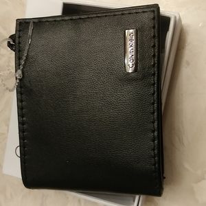 NWT Calvin Klein wallet